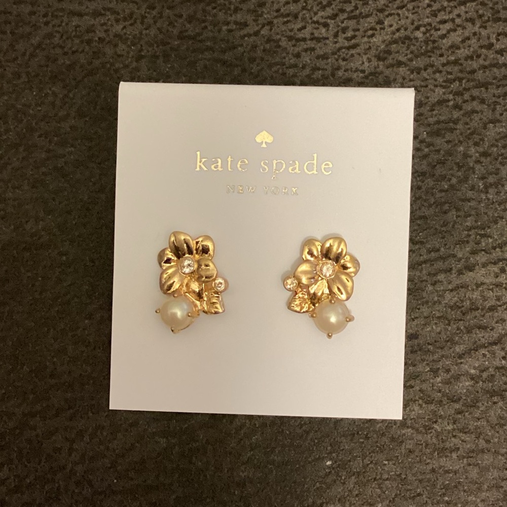 NWT ♠️Kate Spade Wild Garden stud